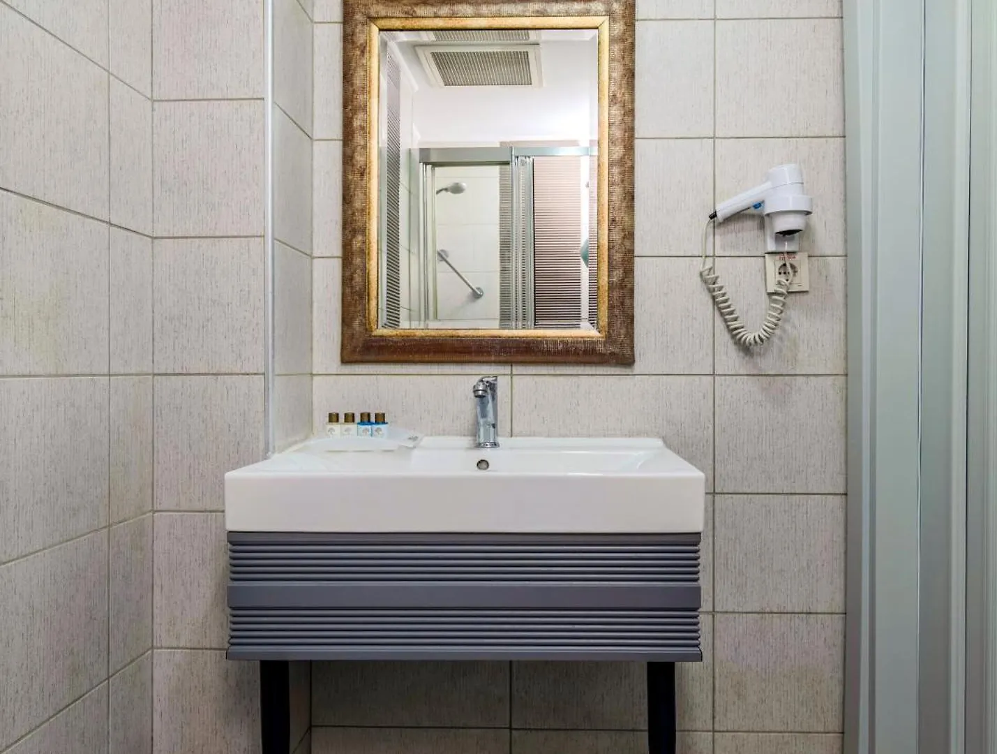 Tilia Hotel Istanbul 4*,  Turkey